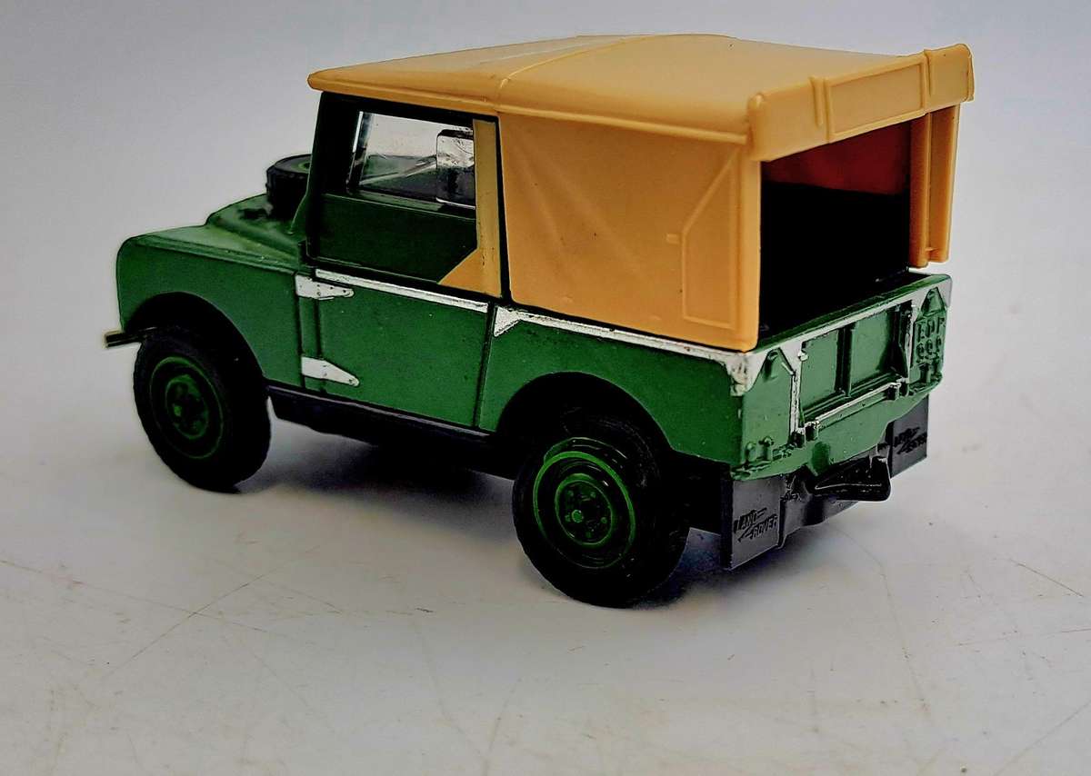 1989 Matchbox Dinky 1/43 Scale DY-9 - 1949 Land Rover Series 1 Made in Macau-Soft Top