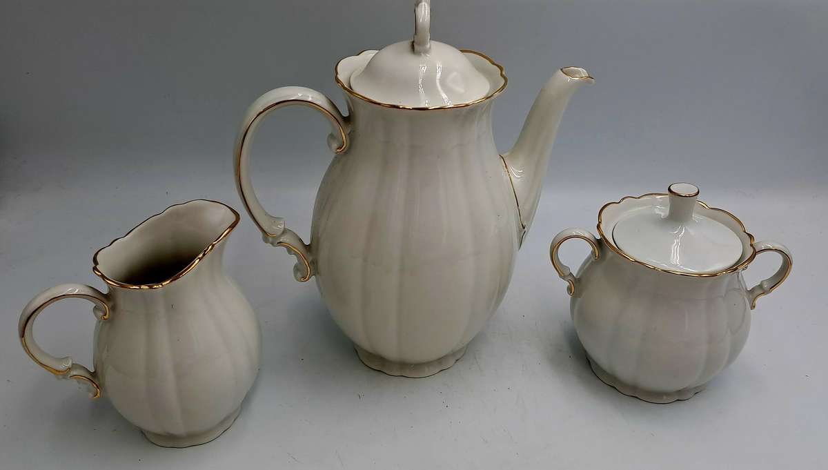 1940's 15pc Verbano Laveno Porcelain Demitasse set + 2 Saucers not from this set-Italy