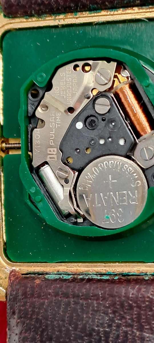 Pre-Owned Vintage Pulsar Tank Y130-2580 Watch -Working -Japan Movt. Unisex