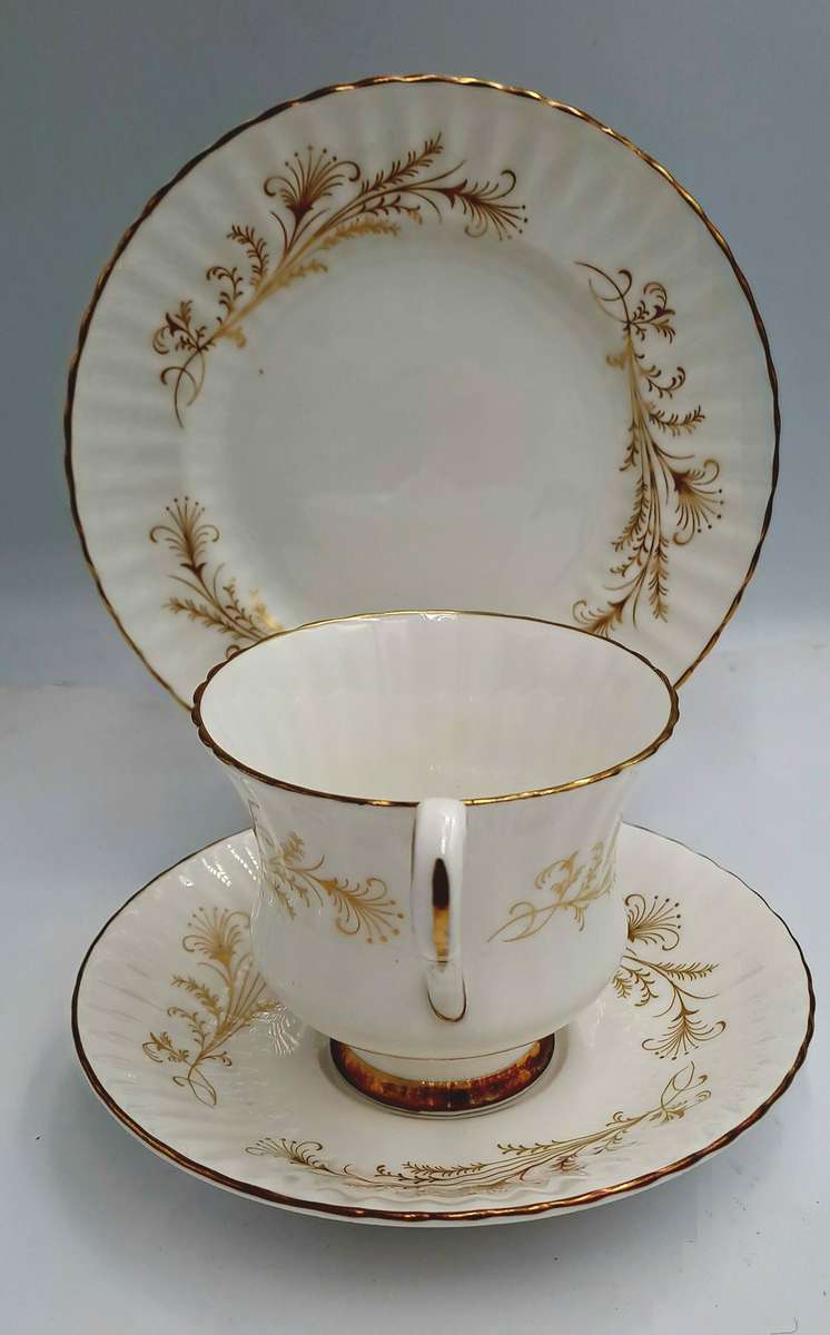 Vintage Paragon Lafayette Tea Trio- By appointment  to the Queen-