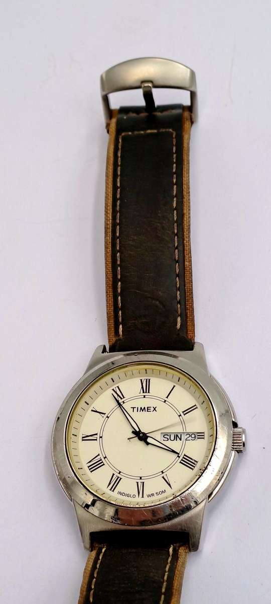 Pre-owned Mens Timex Indiglo(light) WR50M Quarts watch - Working -Leather Strap-illuminated hands