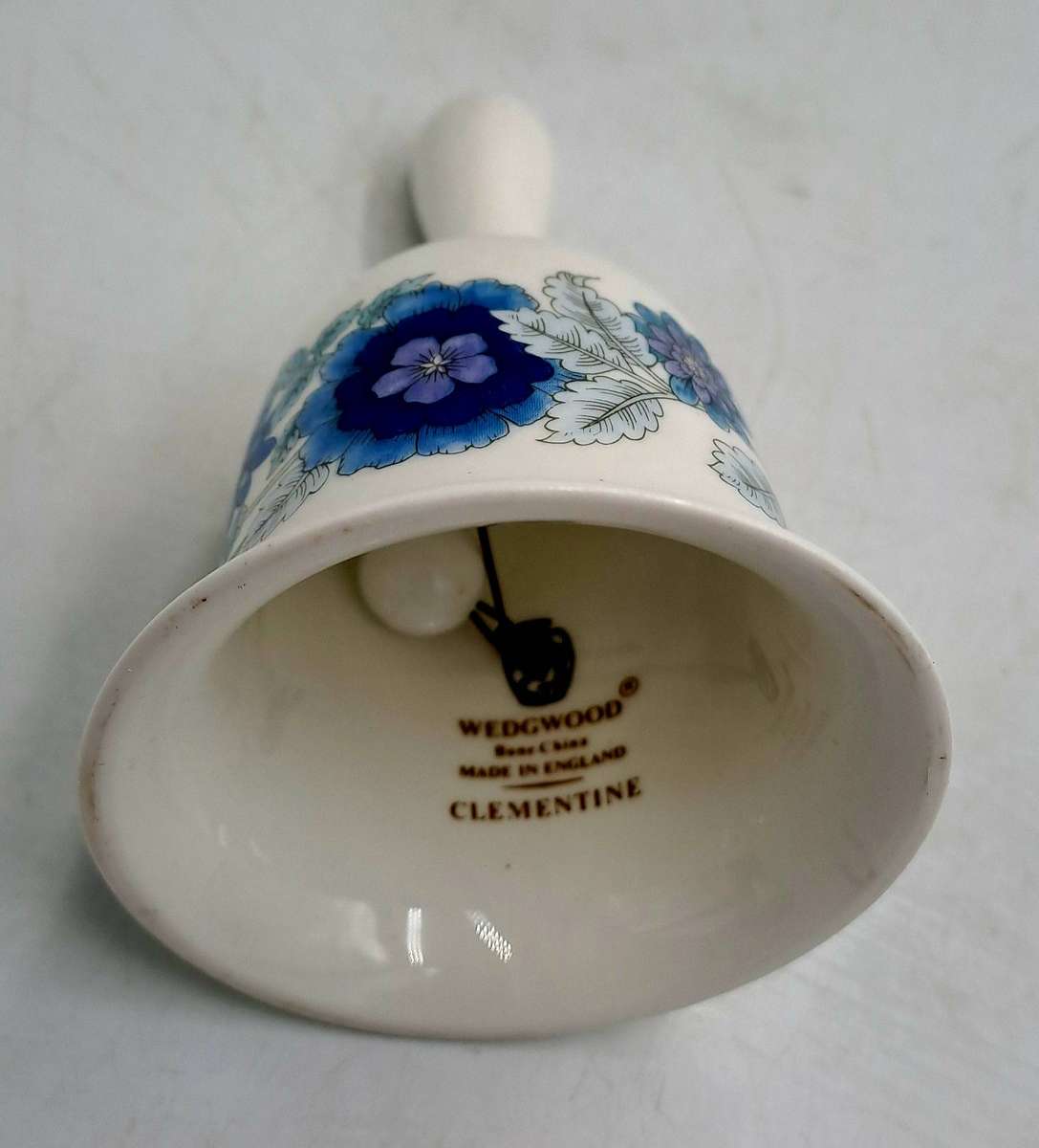 Vintage Wedgwood Clementine Bone China Porcelain Dinner Bell 11cm x 7,7cm