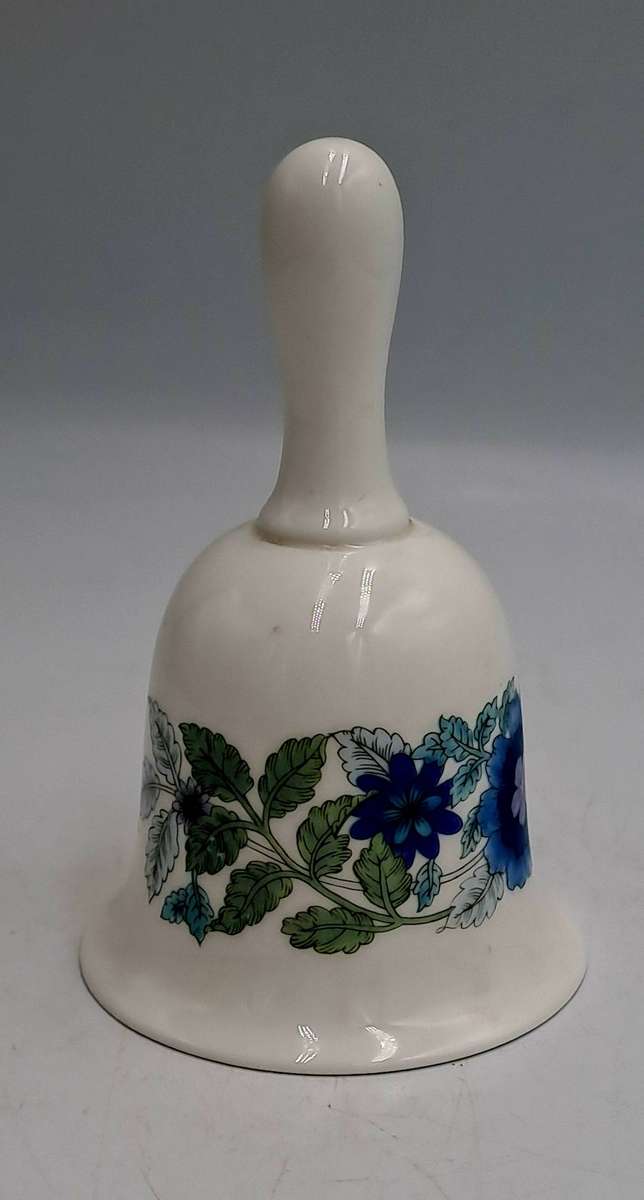 Vintage Wedgwood Clementine Bone China Porcelain Dinner Bell 11cm x 7,7cm