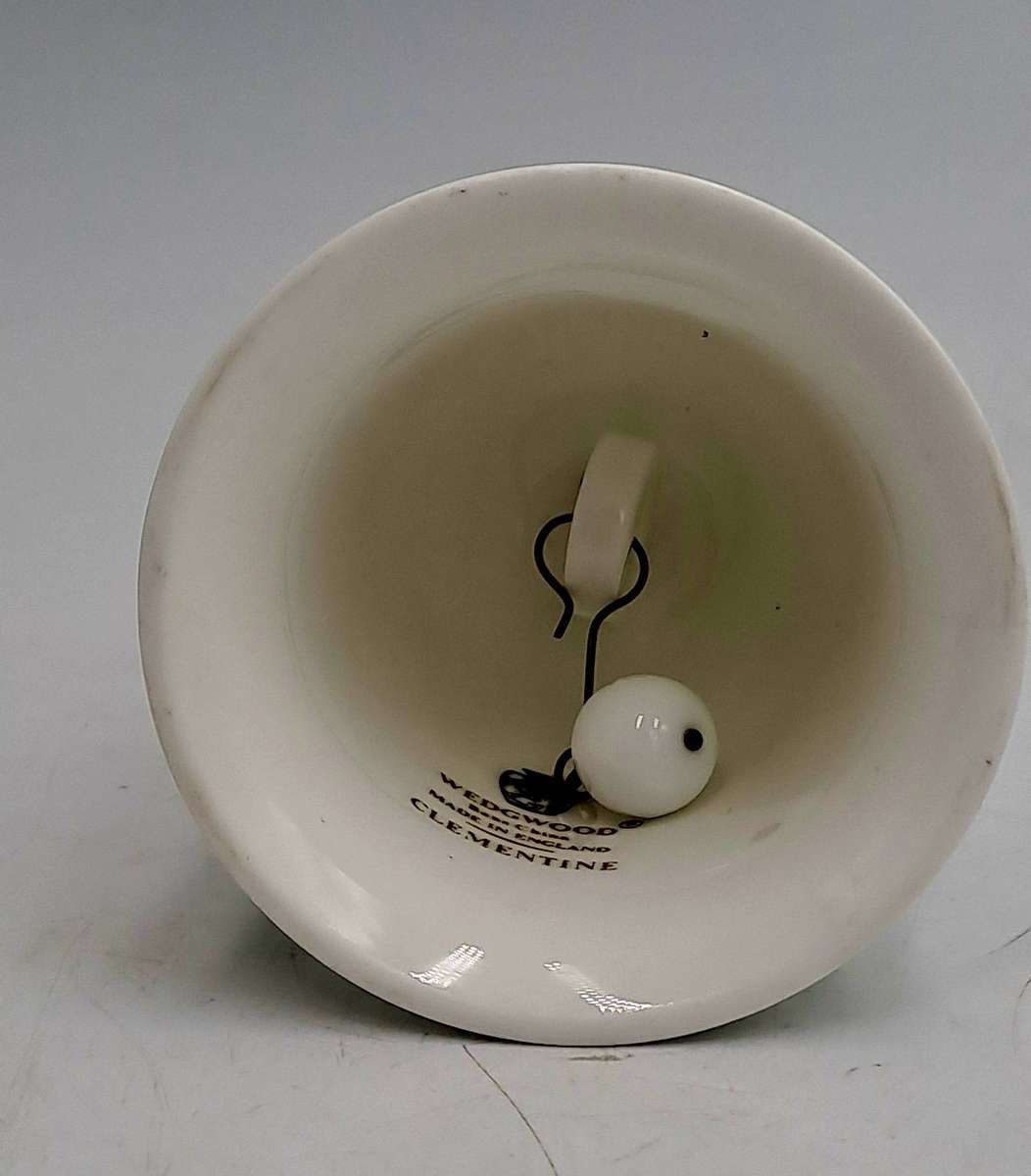 Vintage Wedgwood Clementine Bone China Porcelain Dinner Bell 11cm x 7,7cm
