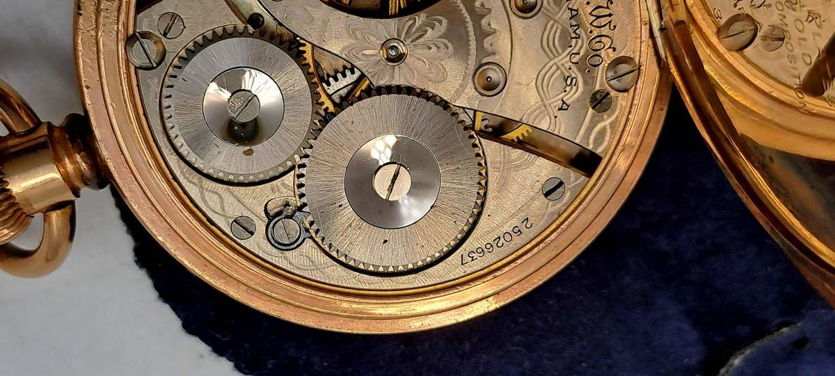 Antique Waltham 10ct Gold Plated Pocket Watch great condition Made in the USA-NOT RUNNING