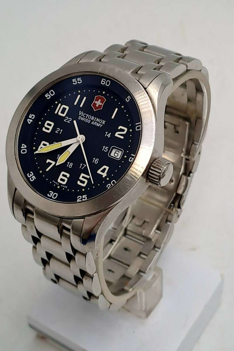 Pre-Owned Men's Victorinox Swiss Army Airforce Quartz watch V25039-Glow in the Dark Inlays