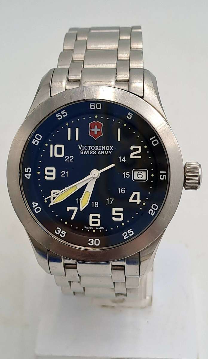 Pre-Owned Men's Victorinox Swiss Army Airforce Quartz watch V25039-Glow in the Dark Inlays