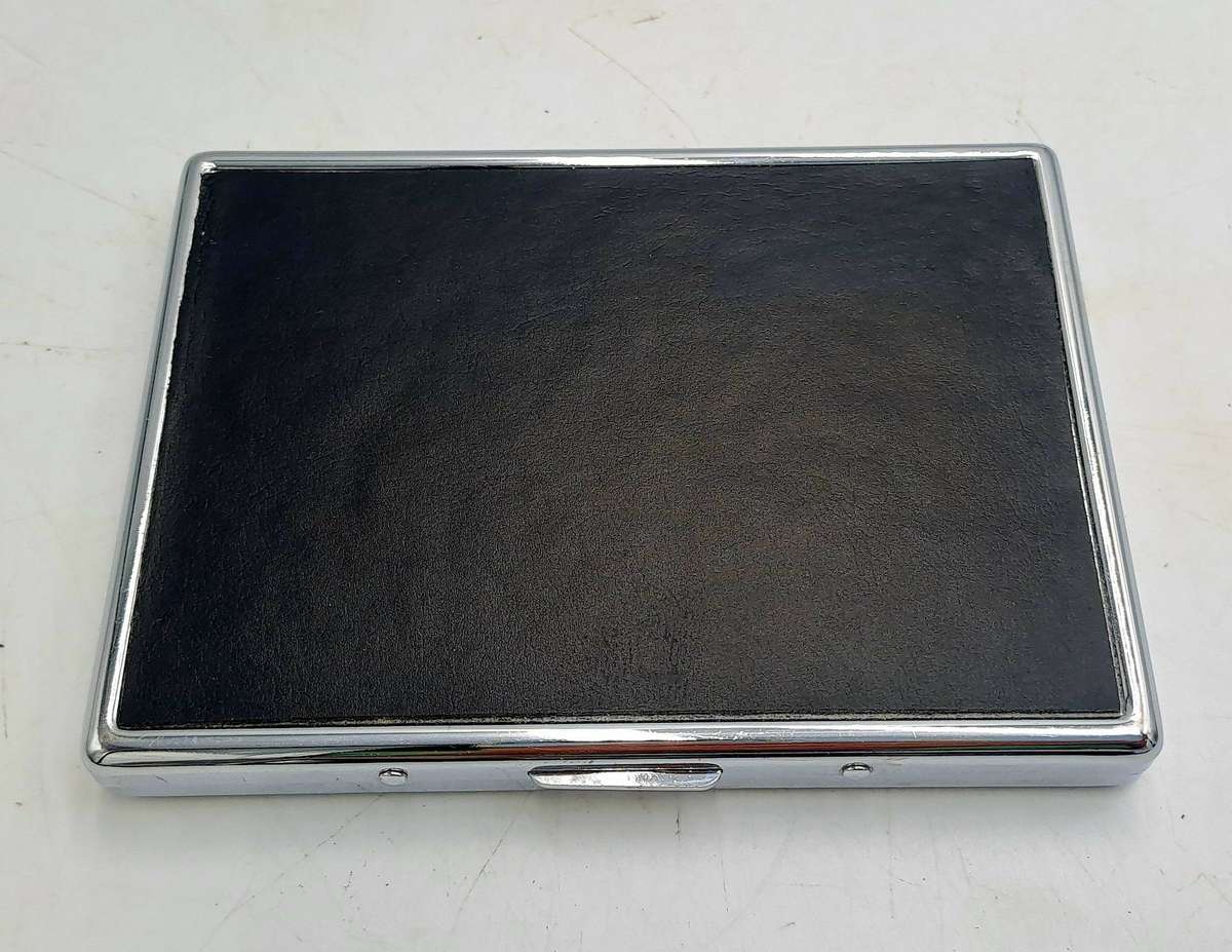 Vintage Cigarette Case - 12cm x 8,7cm x 1,7cm
