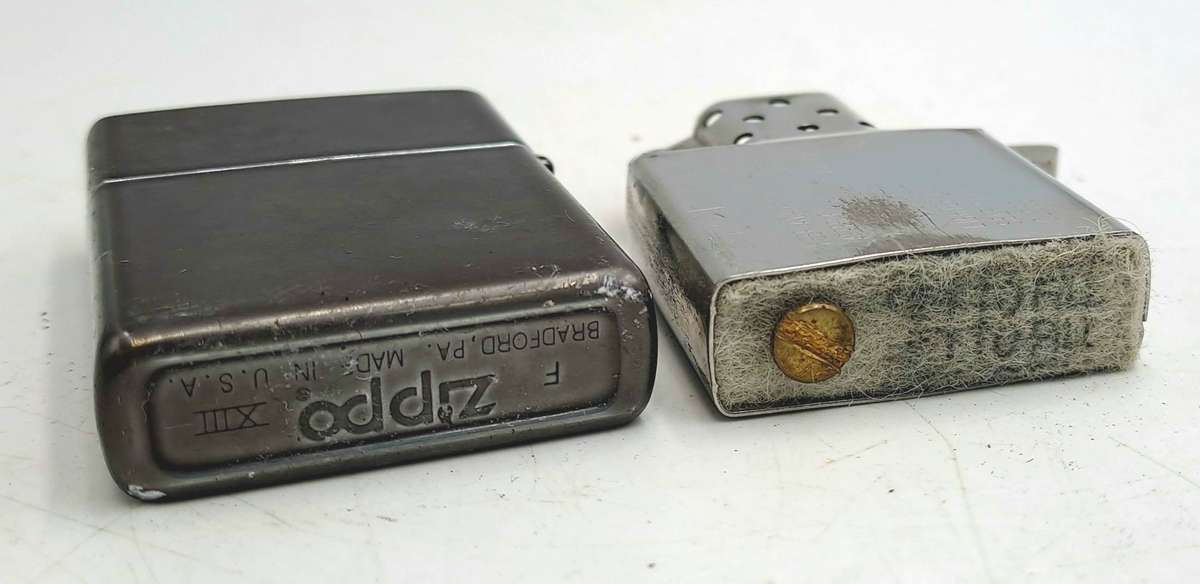 Vintage ZIPPO Lighter-great Spark need fluid Made in Bradford USA