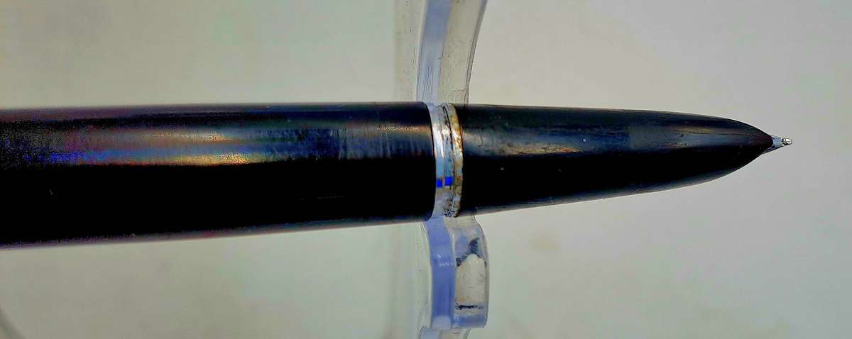 Pre-Owned Vintage Black Parker 21 Fountain Pen Made in USA