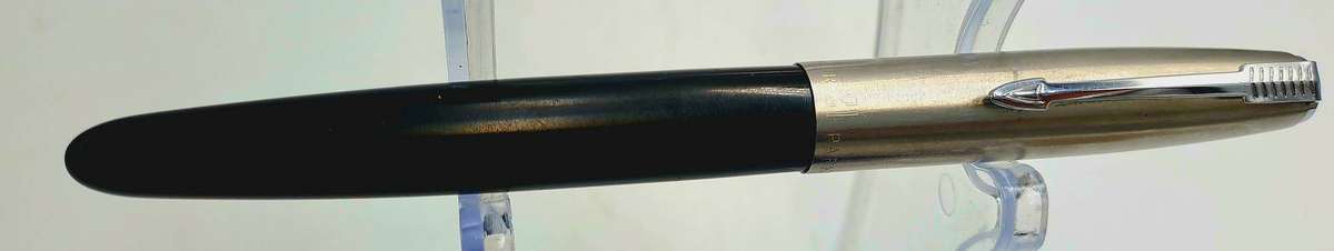 Pre-Owned Vintage Black Parker 21 Fountain Pen Made in USA