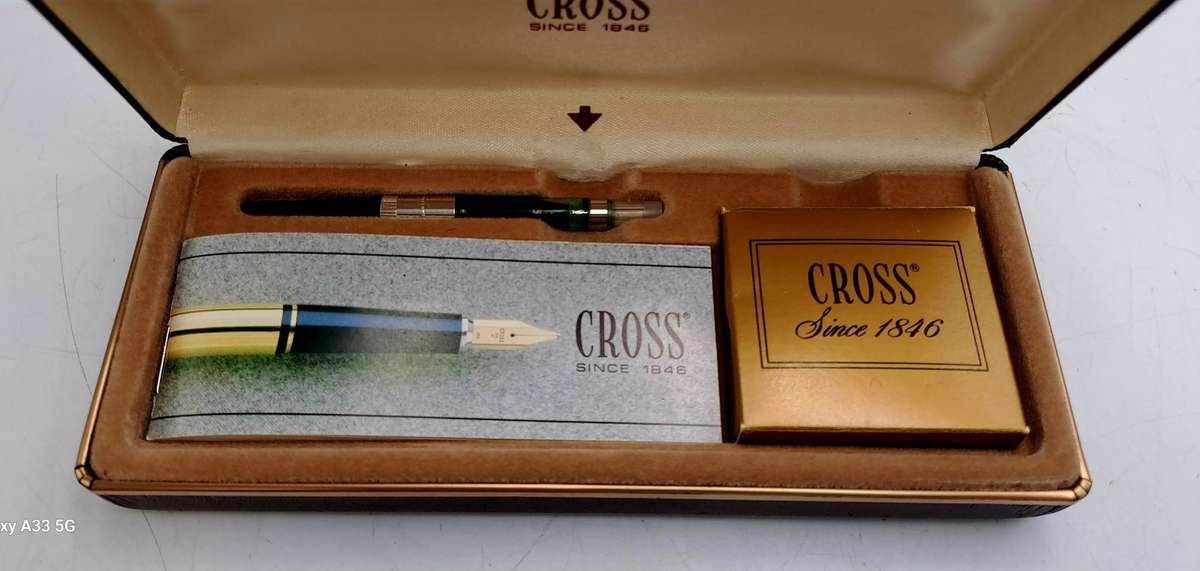 Pre-Owned Vintage 1/20 10ct Rolled Gold Cross Fountain Pen 14kt Gold Nib in case