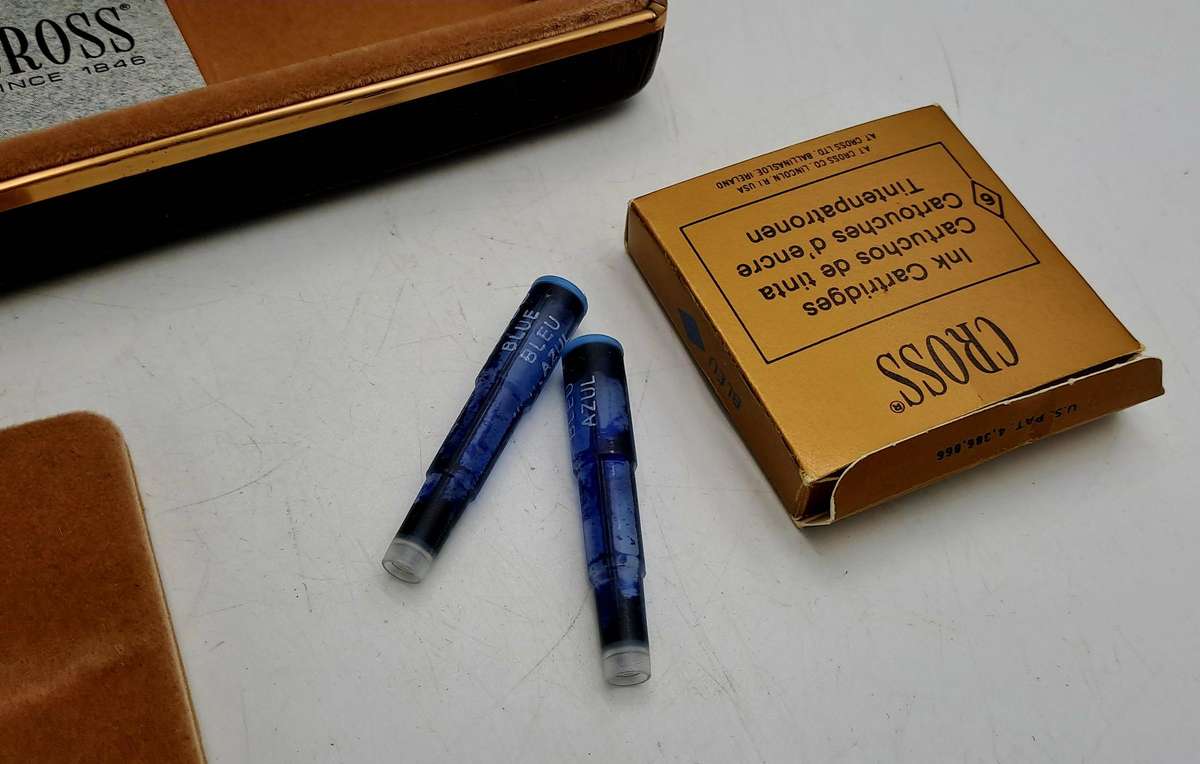 Pre-Owned Vintage 1/20 10ct Rolled Gold Cross Fountain Pen 14kt Gold Nib in case