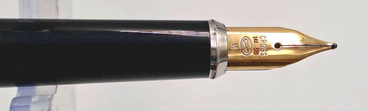 Pre-Owned Vintage 1/20 10ct Rolled Gold Cross Fountain Pen 14kt Gold Nib in case