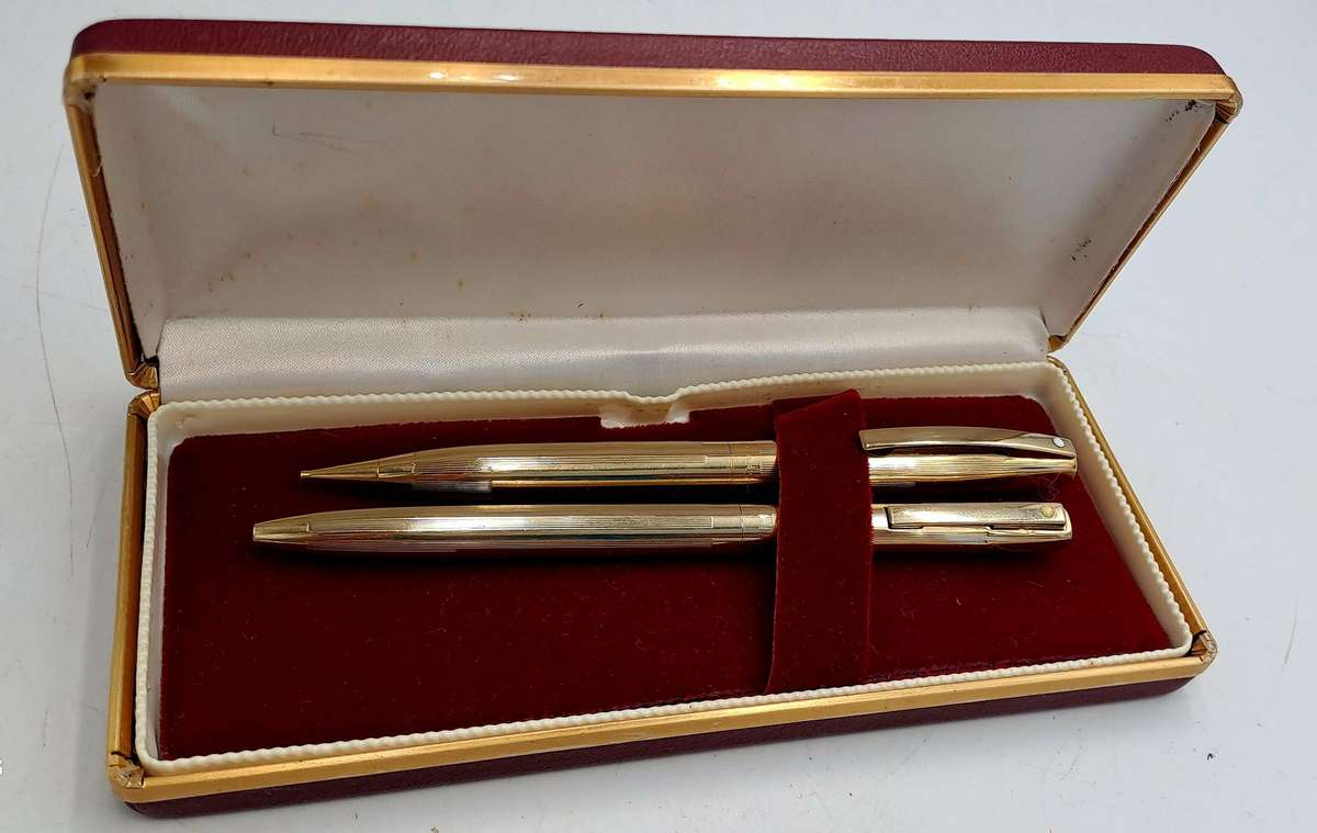 Pre-Owned Vintage Sheaffers Pen and Pencil set in Case (Pen No Refill) Pencil No Lead