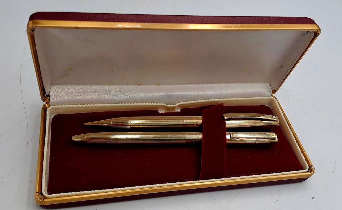 Pre-Owned Vintage Sheaffers Pen and Pencil set in Case (Pen No Refill) Pencil No Lead