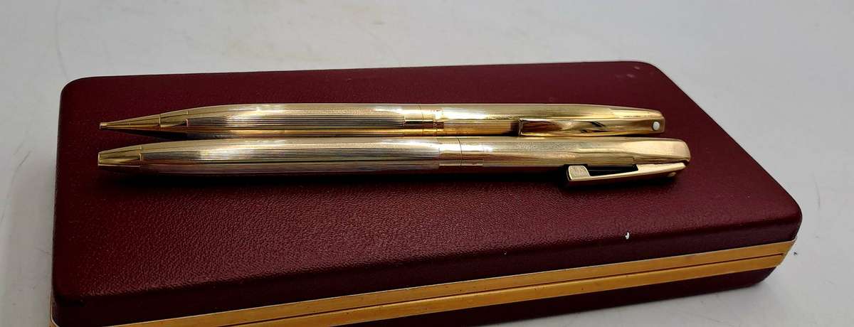 Pre-Owned Vintage Sheaffers Pen and Pencil set in Case (Pen No Refill) Pencil No Lead