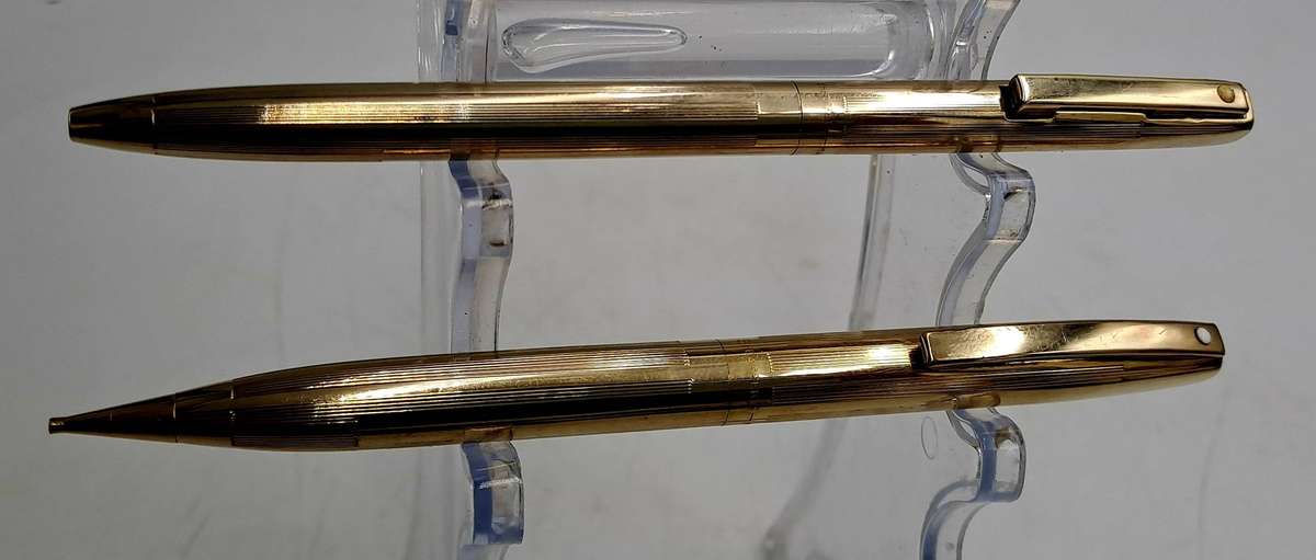 Pre-Owned Vintage Sheaffers Pen and Pencil set in Case (Pen No Refill) Pencil No Lead