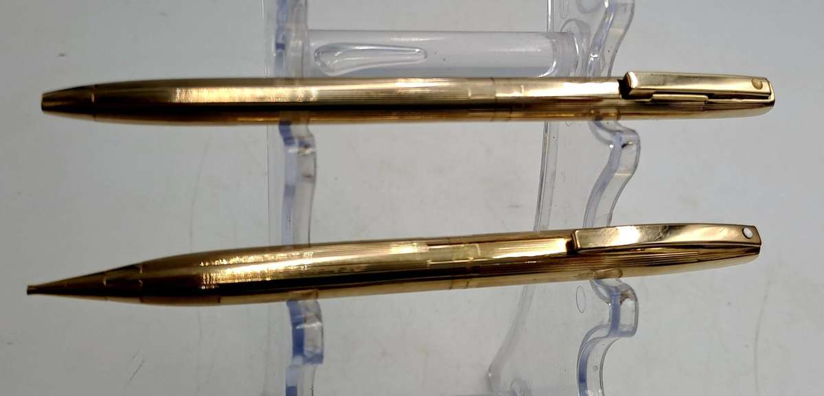 Pre-Owned Vintage Sheaffers Pen and Pencil set in Case (Pen No Refill) Pencil No Lead