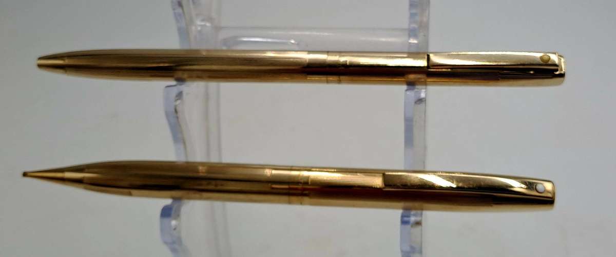 Pre-Owned Vintage Sheaffers Pen and Pencil set in Case (Pen No Refill) Pencil No Lead