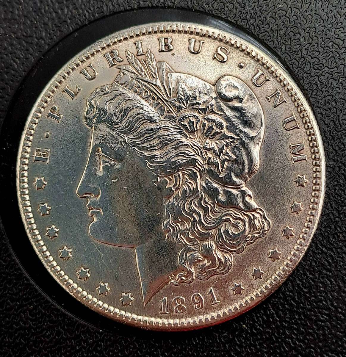 Antique 1891 S United States Of America (SILVER .900) 1 Dollar "Morgan Dollar" in display Box