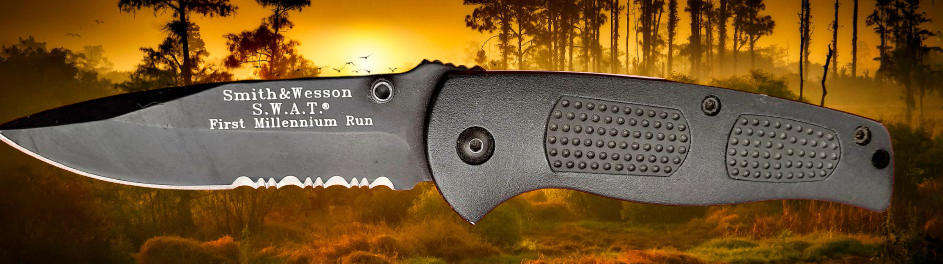 Black Smith & Wesson Performance R.O.C 440 -S.W.A.T First Millennium Run Folding Knife