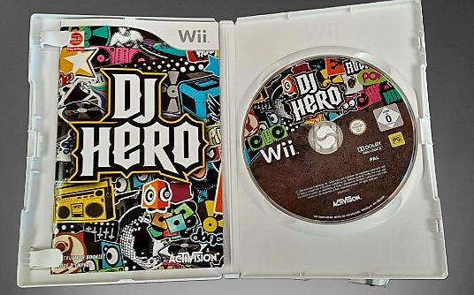 Nintendo Wii DJ Hero Renegade Edition  Complete Turntable Set Aluminium Case with legs