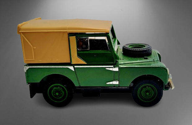 1989 Matchbox Dinky 1/43 Scale DY-9 - 1949 Land Rover Series 1 Made in Macau-Soft Top