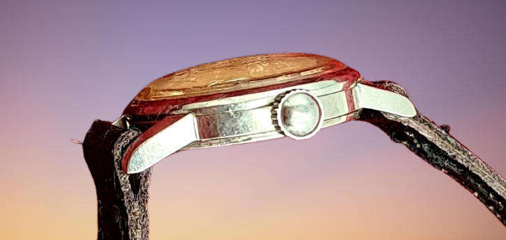 1960's Omega Ladies mechanical Watch (running sometimes- overwind ) 620 movement