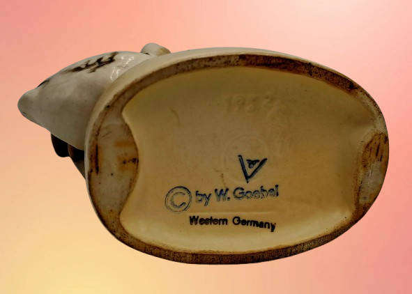 Vintage 1950's Goebel HUMMEL Barnyard Hero Boy Goose Figurine W Germany