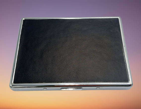 Vintage Cigarette Case - 12cm x 8,7cm x 1,7cm