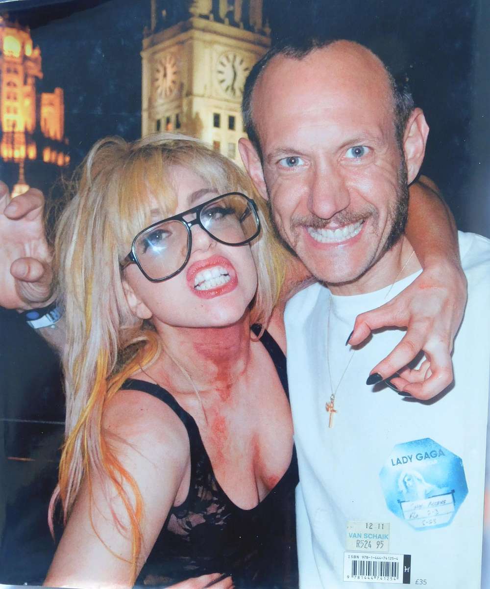 LADY GAGA - PHOTOGRAPHIC HISTORY [BOOK]