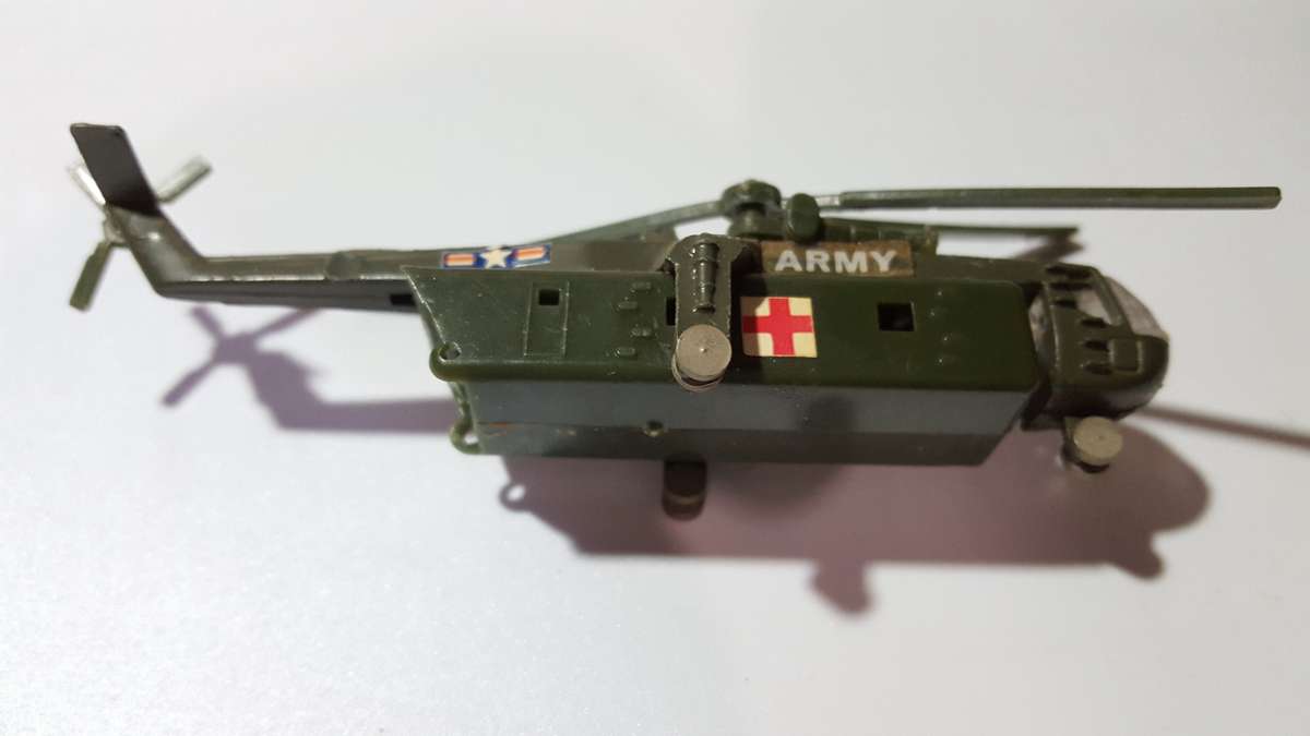 US Army Sikorsky CH-54 Tarhe Heavy-Lift Cargo Helicopter