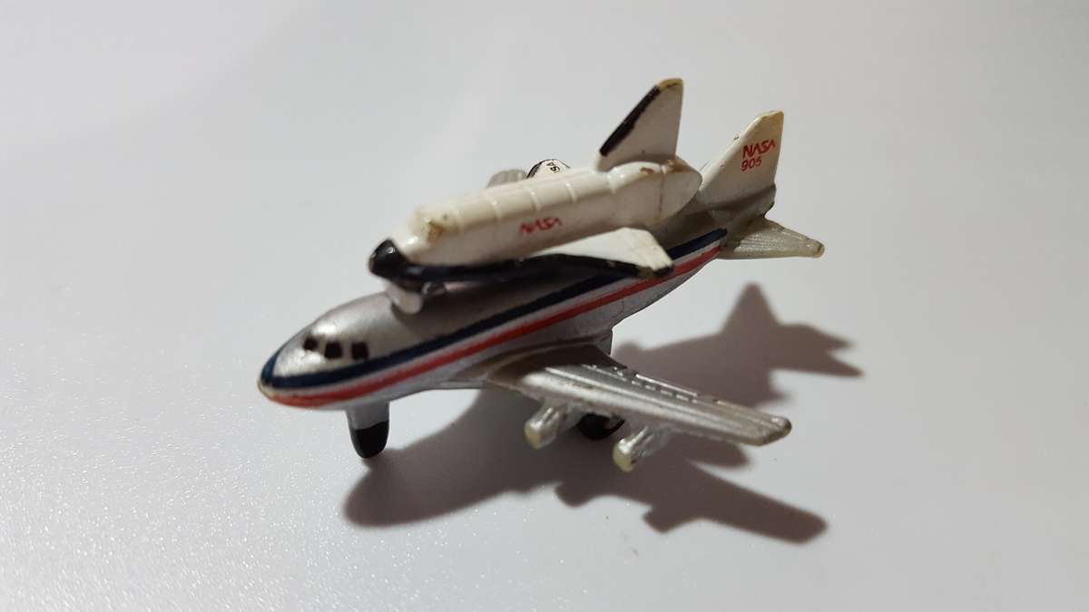 Micro Machines 1987 Galoob NASA Space Shuttle & Boeing 747 Plane