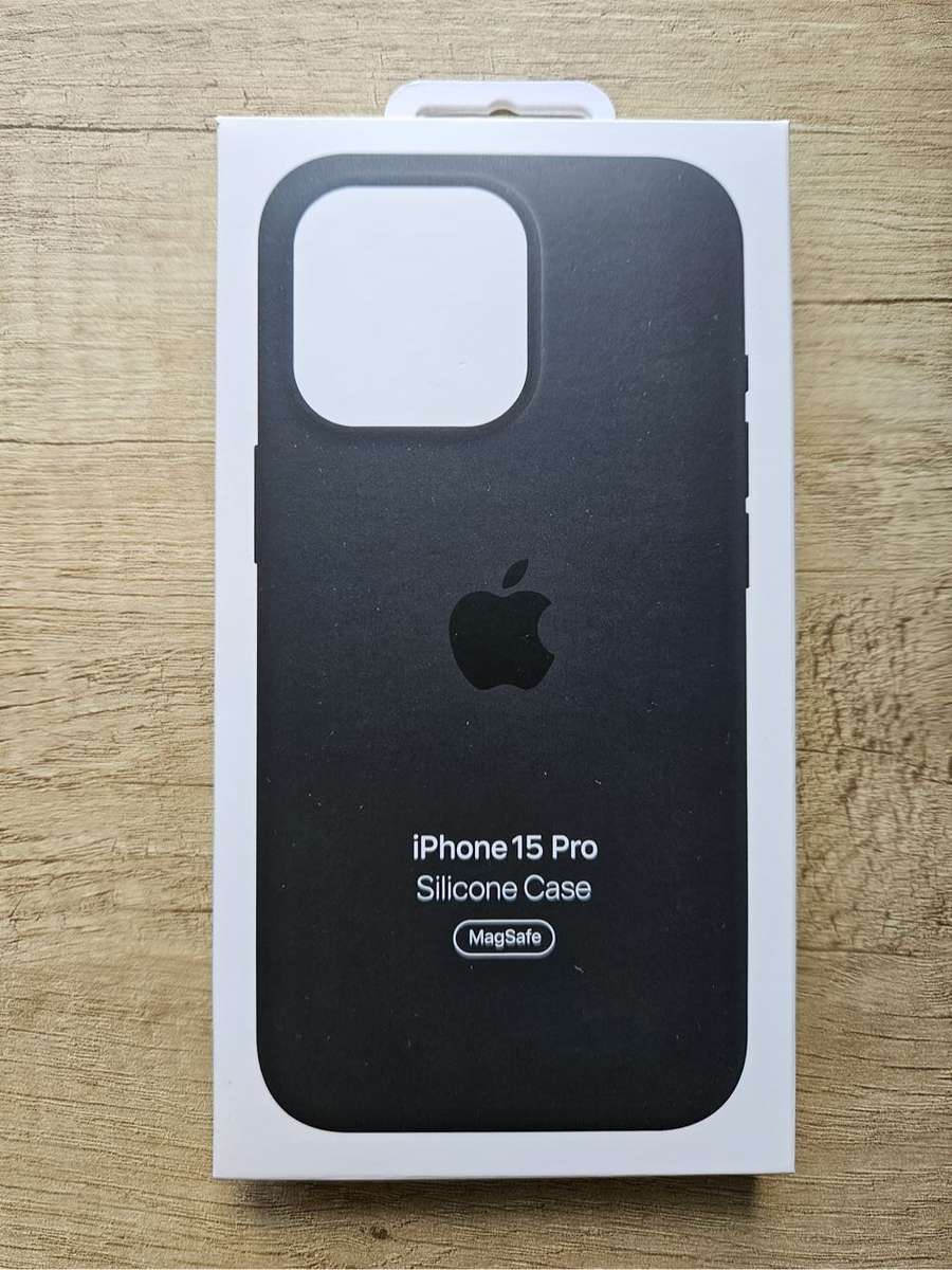 3x Apple iPhone 15 Pro official silicone cases