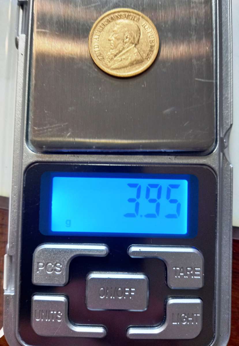 ZAR 1895 gold Half Pound, Ef / XF ?