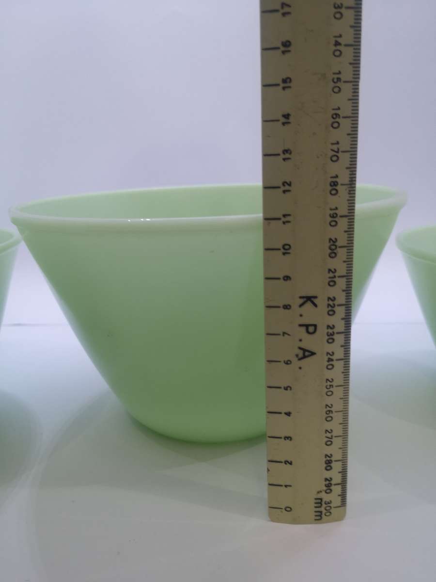 Set of 3 Jadeite mixing bowls