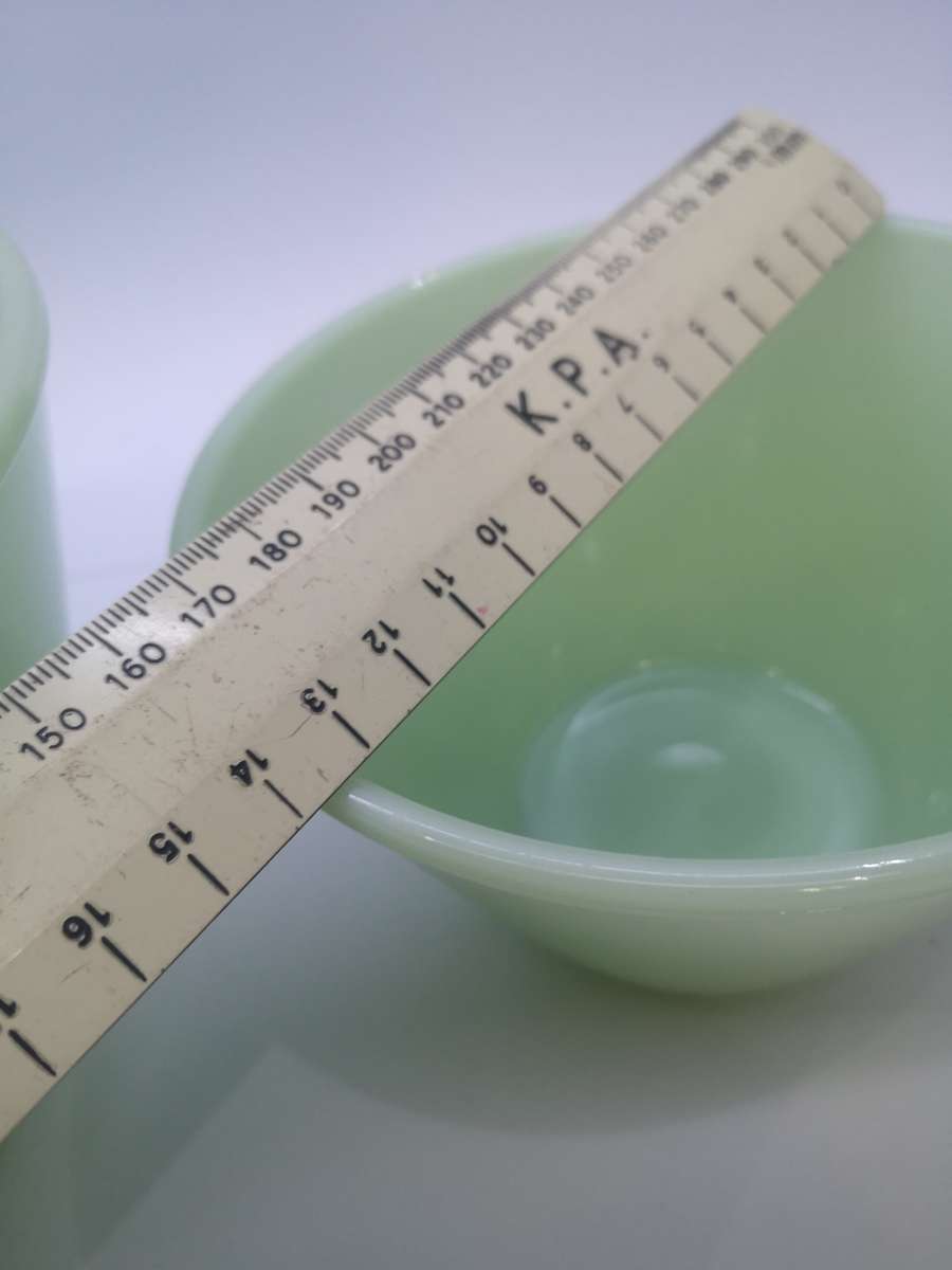 Set of 3 Jadeite mixing bowls