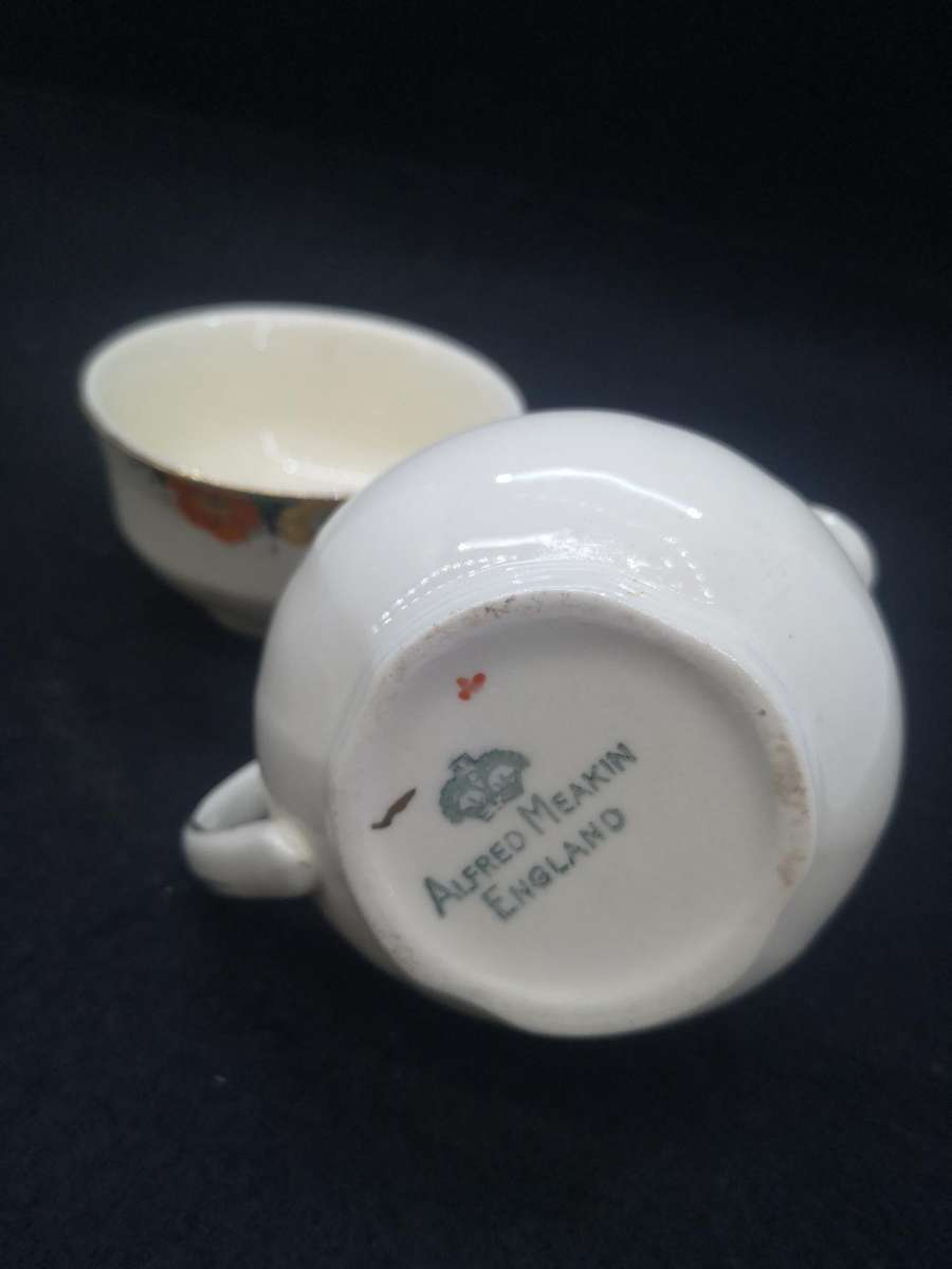 Vintage Alfred Meakin milk and sugar