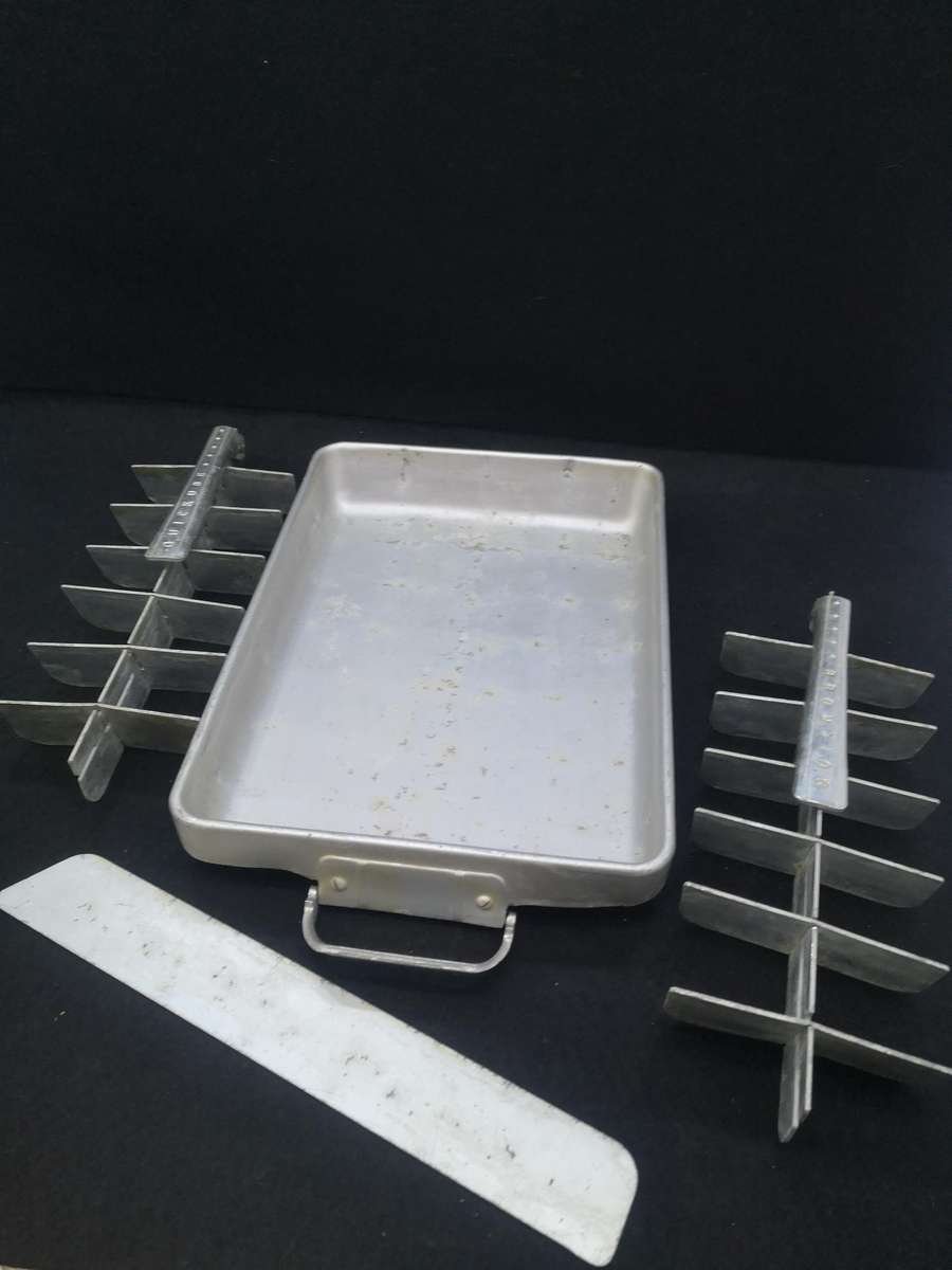 Quickube double ice tray