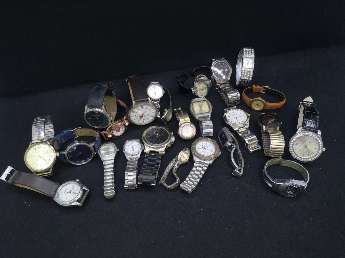 Secondhand Watches from a jewelry shop auction. Selling as is - not tested