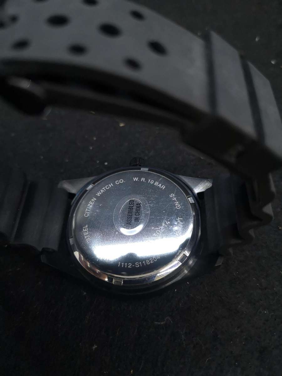 Citizen Quartz WR100 men's watch - untested from shop auction