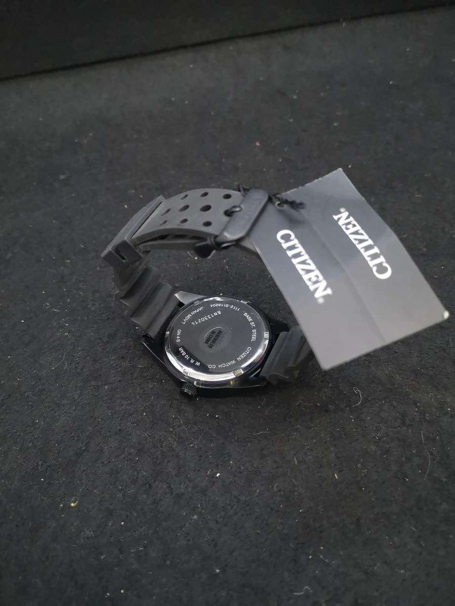 Citizen Quartz WR100 men's watch - untested from shop auction