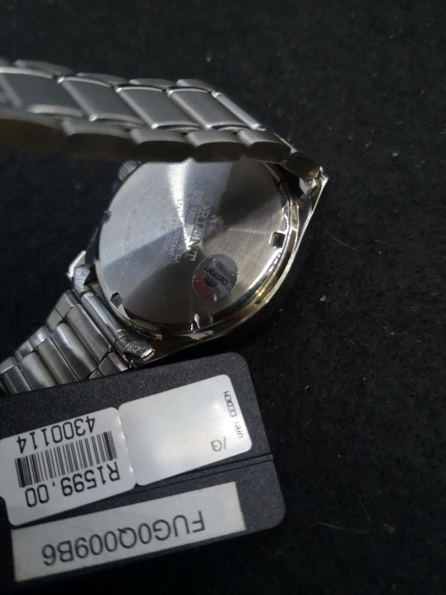 Orient men's watch Saphire crystal 100m - untested from shop auction