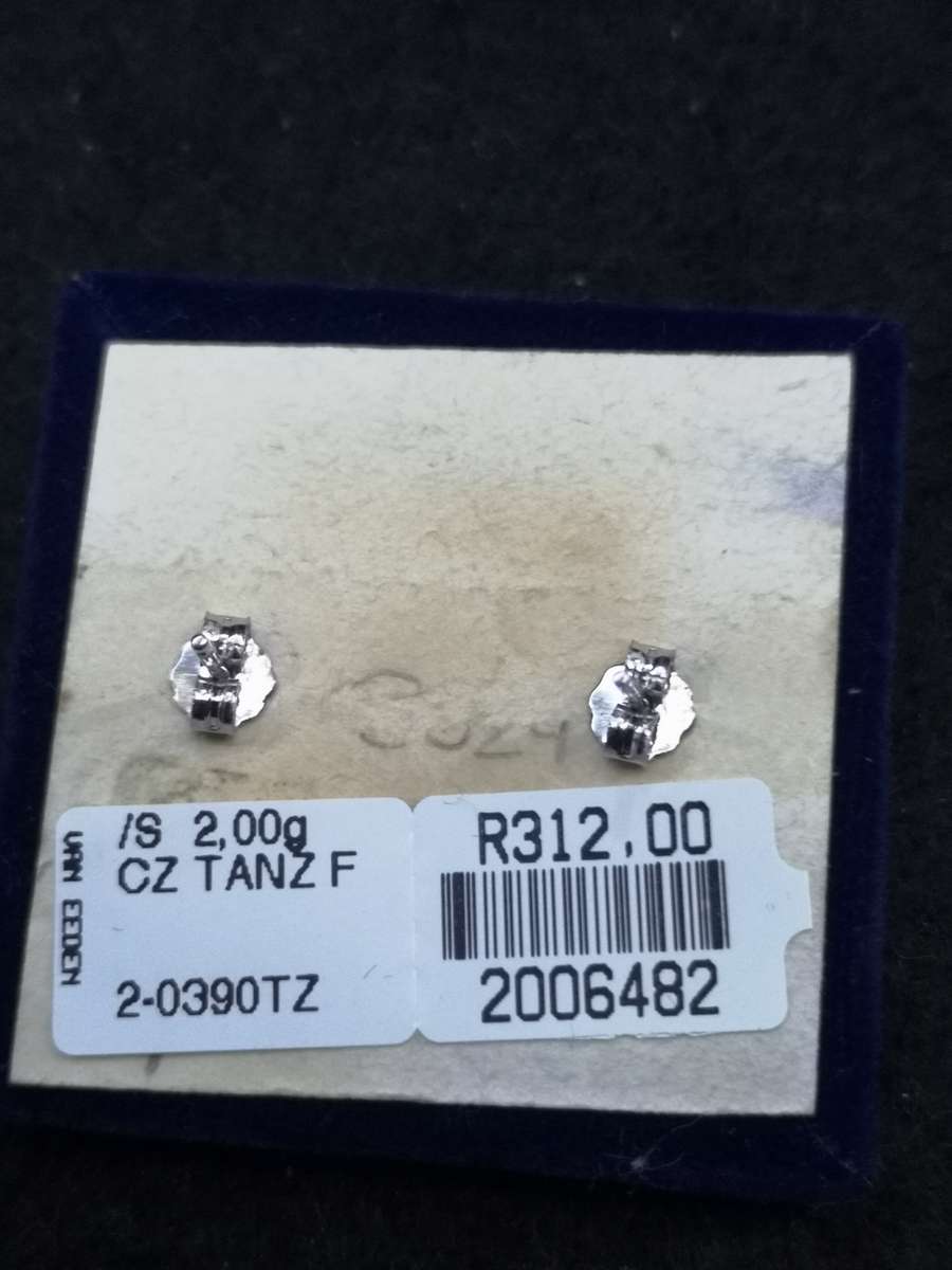 925 Silver earrings Tanzanite