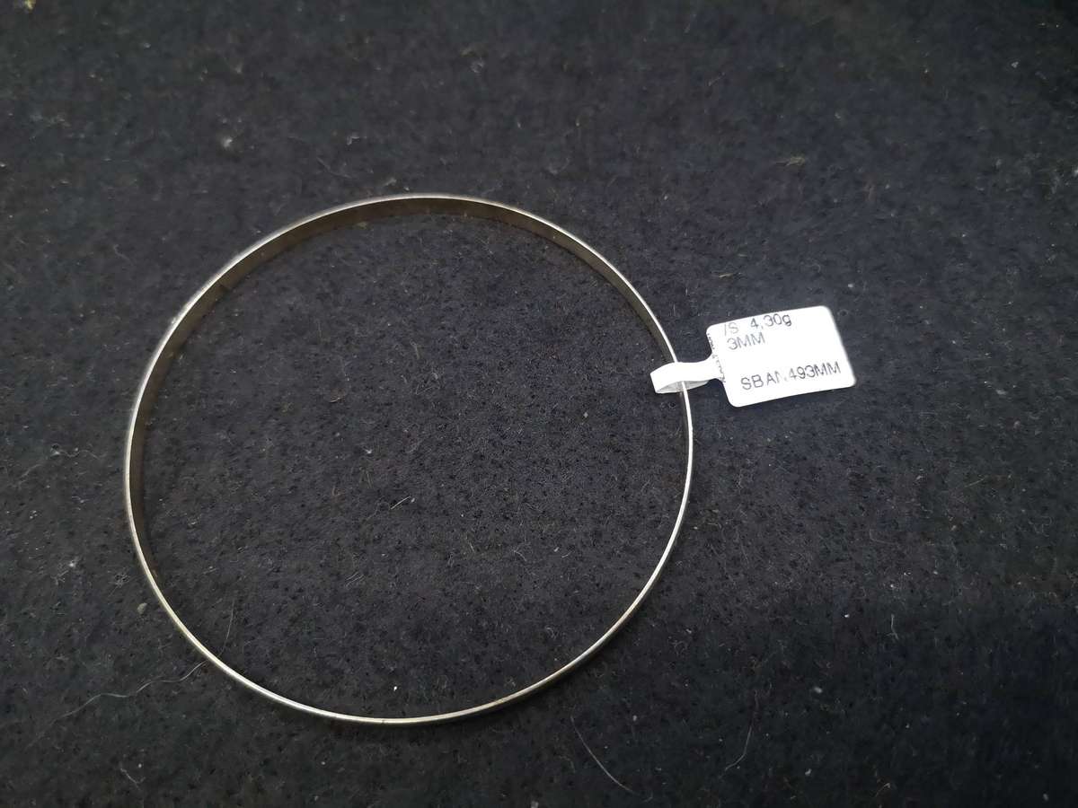 925 Silver 3mm bangle 4.3g