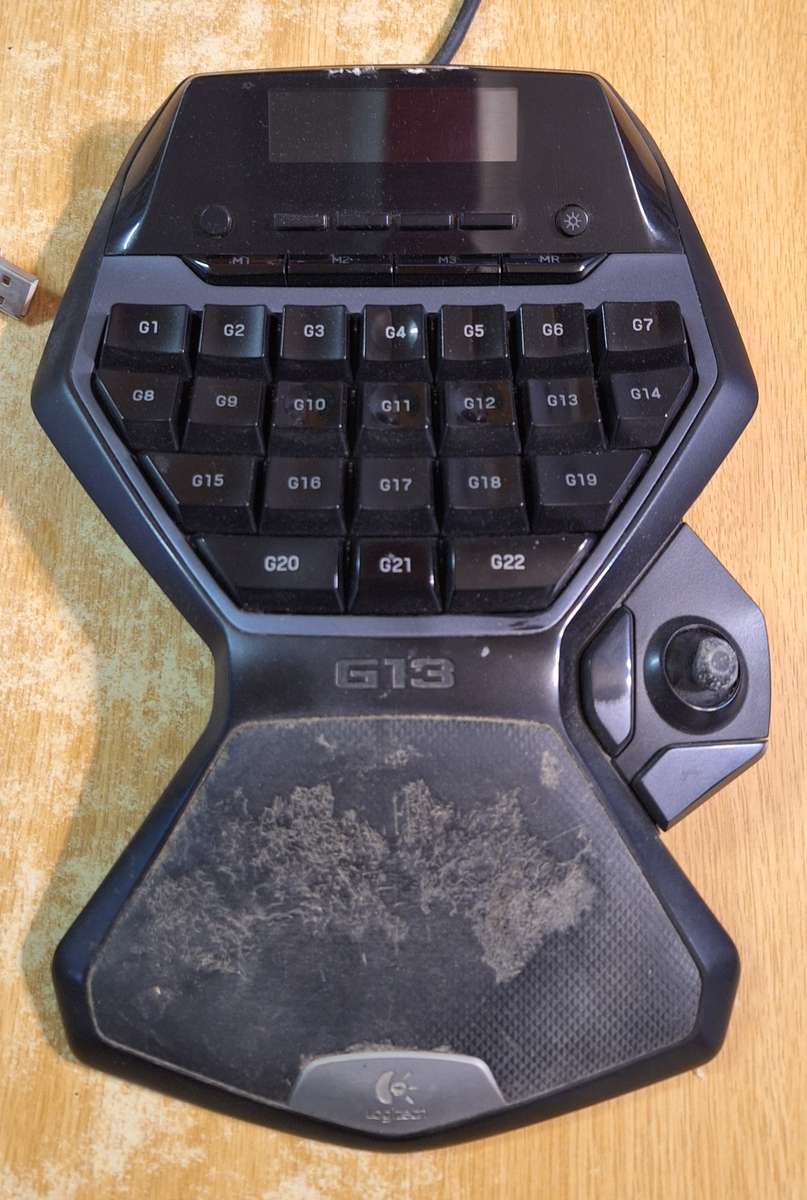 Logitech G13 gaming board