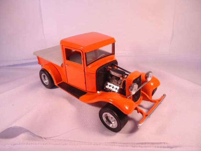 Road Legends - 1934 Ford Pick-Up Truck - # 92257