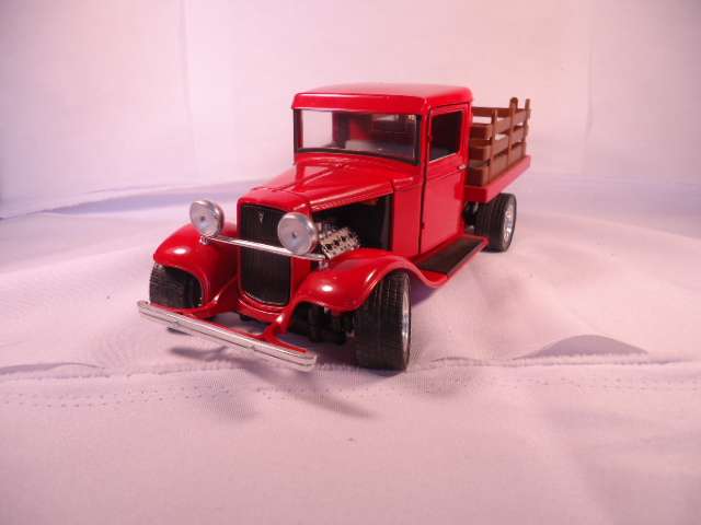 Road Legends - 1934 Ford Pick-Up Stake Truck - # 92258