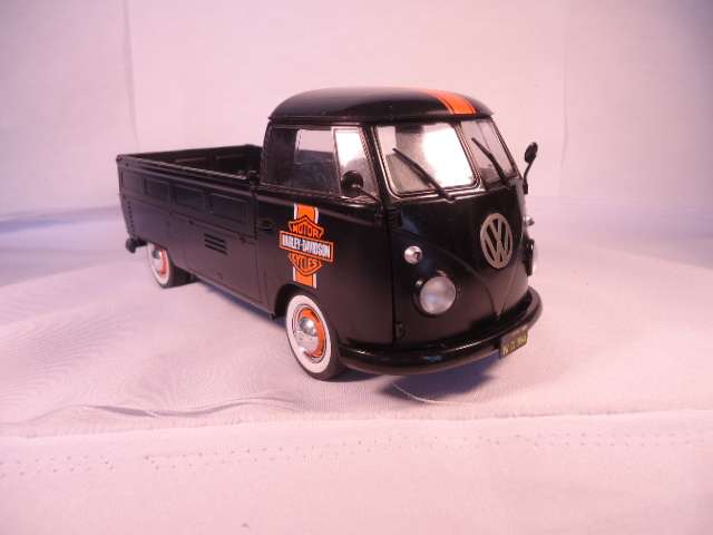 Solido - 1964 Volkswagwen T1 - Harley-Davidson Motorcycles